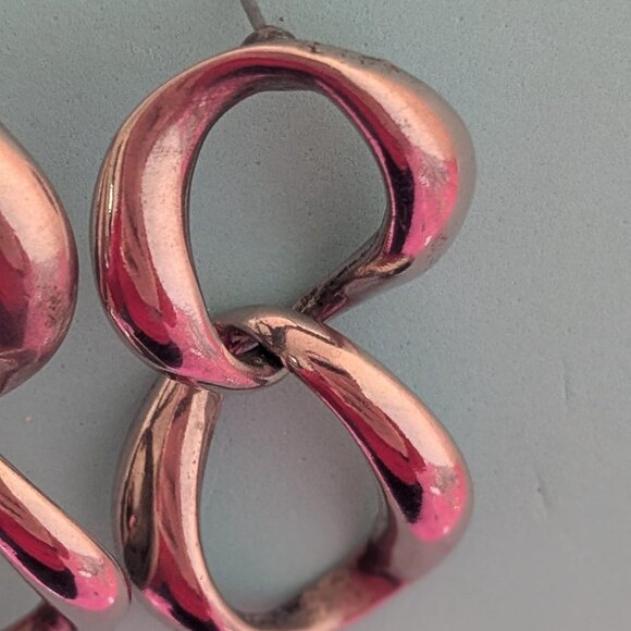 Vintage Gold Teardrop Earrings, Elegant Clip-On Jewelry, Retro Statement Earring - Picture 2 of 4